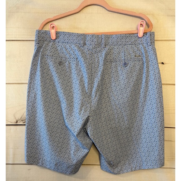 RLX Ralph Lauren Men's Shorts 34 Blue Geometric Print Flat Front Golf Casual - Picture 2 of 8